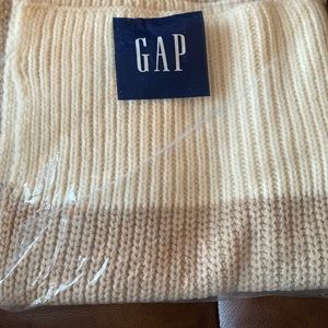 GAP NWT Colorblock Scarf
